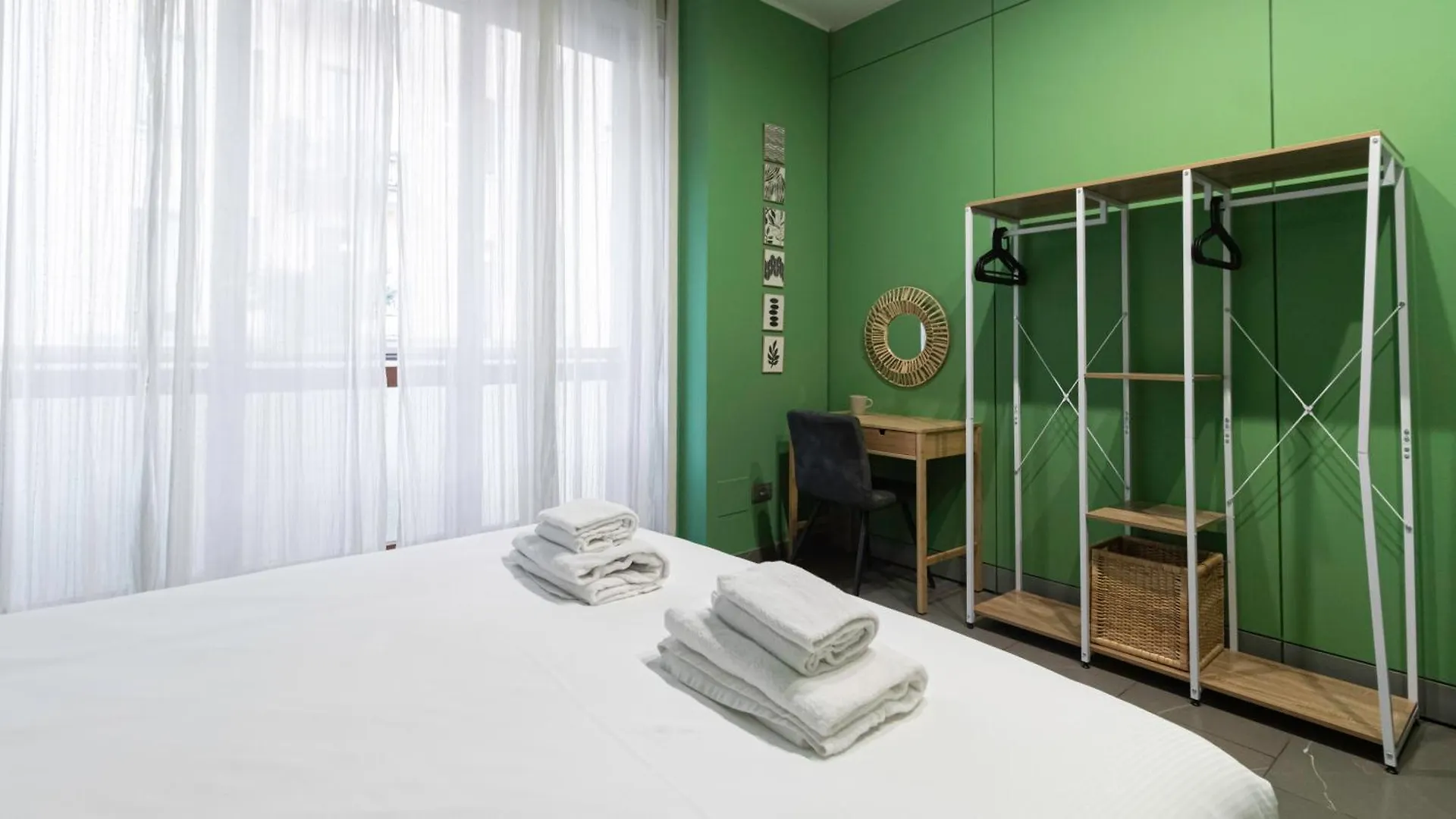 Italianway - Foro Buonaparte 68 Milan Italy